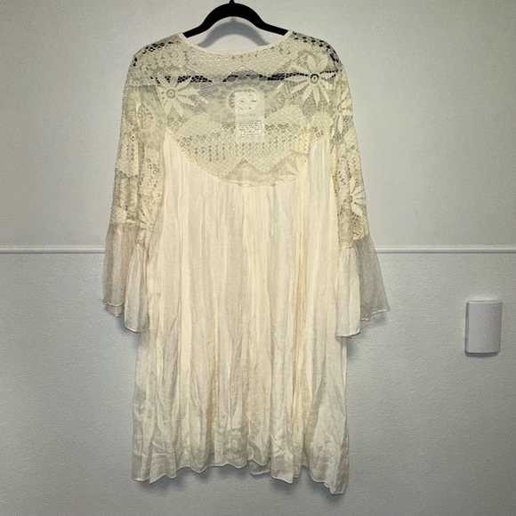 New NWT Women's Rebellion Again Dress Size 2X Ivory Lace Bell Sleeve - Picture 2 of 14